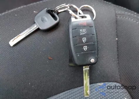 2015 Kia Sportage Lx z USA, uszkodzony, nr VIN KNDPBCAC6F7706795